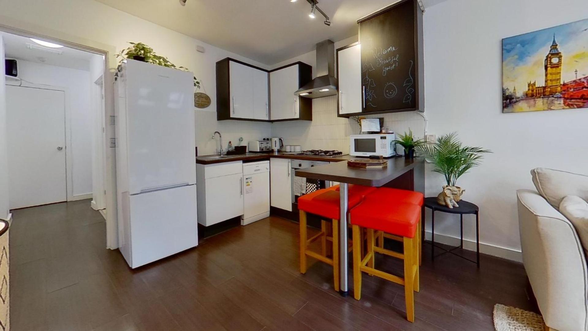 Cosy Sw12, Garden Flat Apartment *